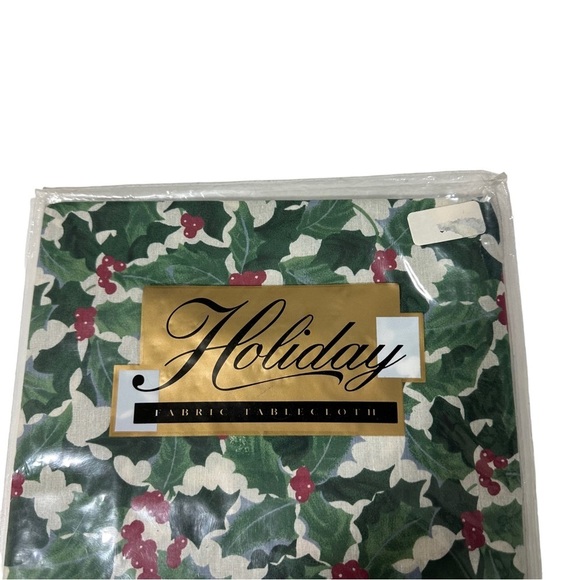 Vtg Kemp Beatley USA Cream Red Green Holly Berries Fabric Table Cloth 52x70” NIP - Picture 4 of 6